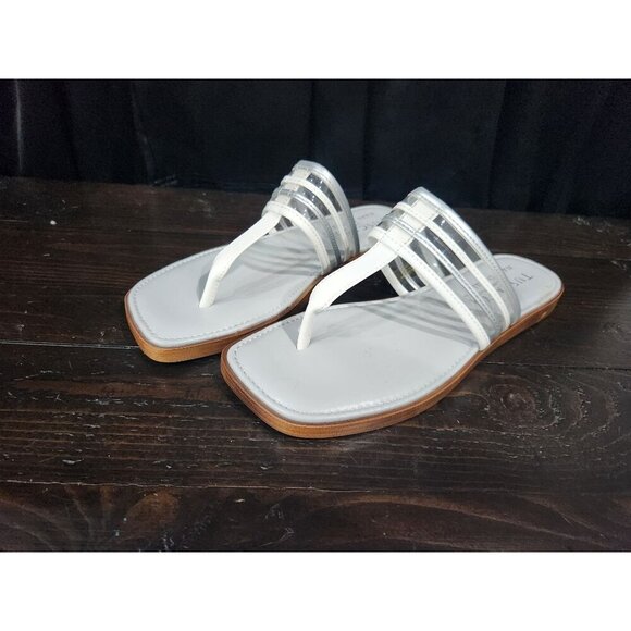 Tuscany by Easy Street White Antea Square Toe Thong Sandals/Sz. 7.5M NWOB - Picture 1 of 9